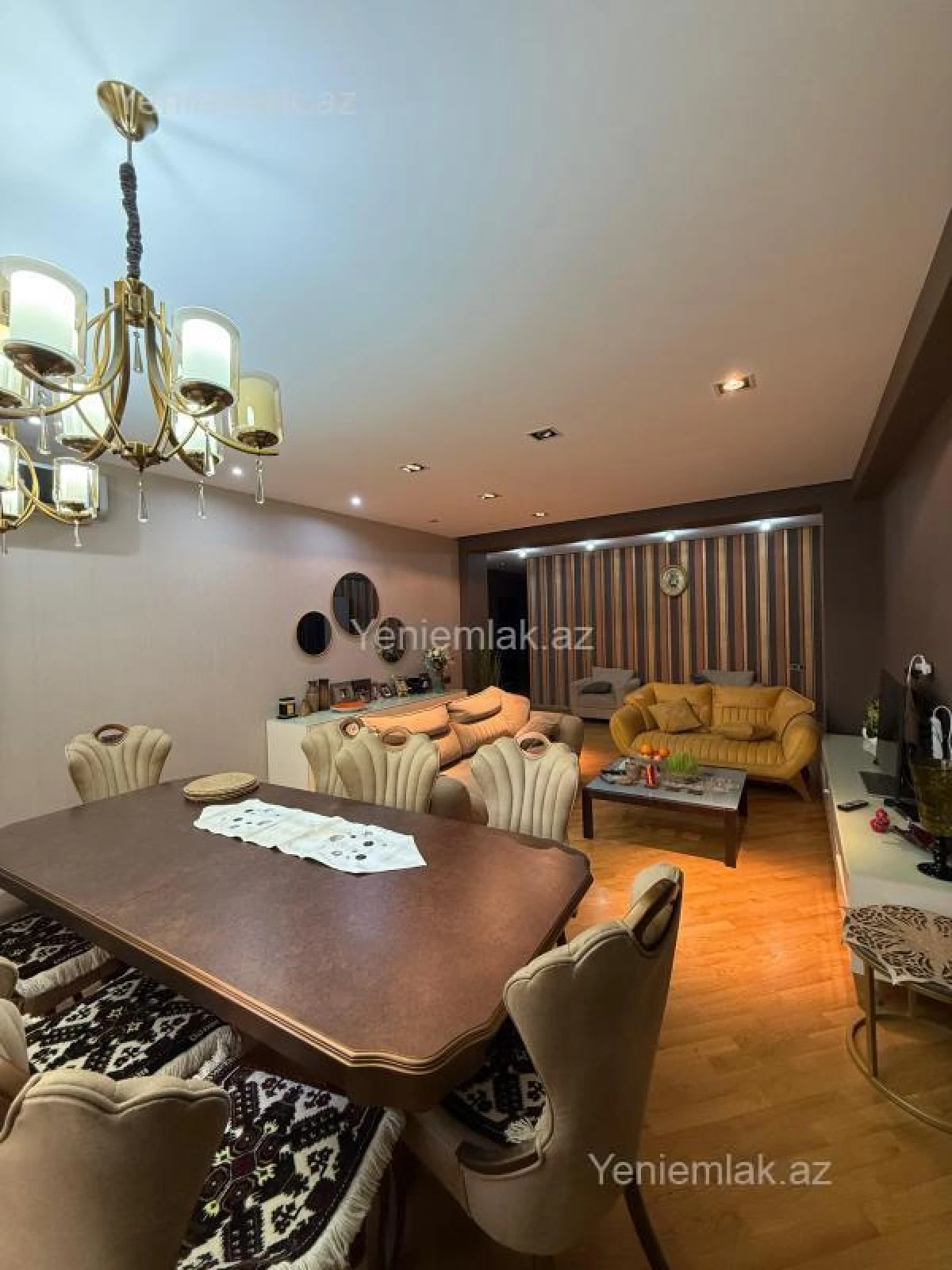 Satılır 3 otaqlı yeni tikili 137 m²