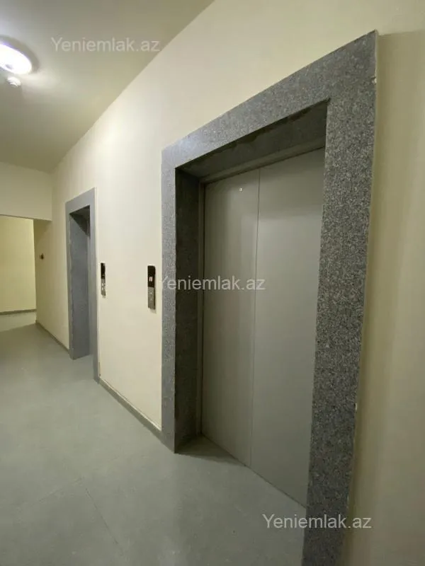 Satılır 3 otaqlı yeni tikili 100 m²