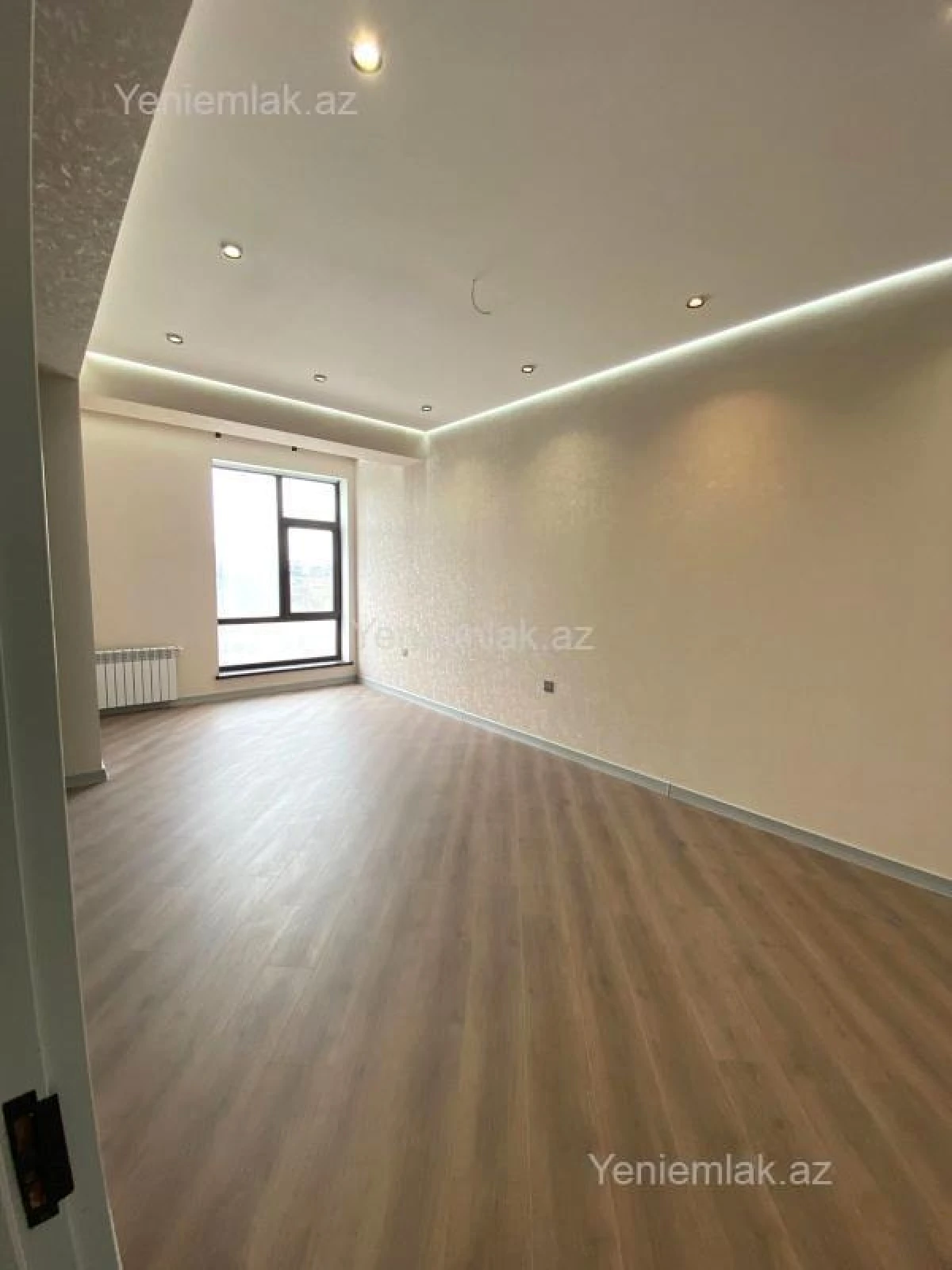 Satılır 3 otaqlı yeni tikili 100 m²
