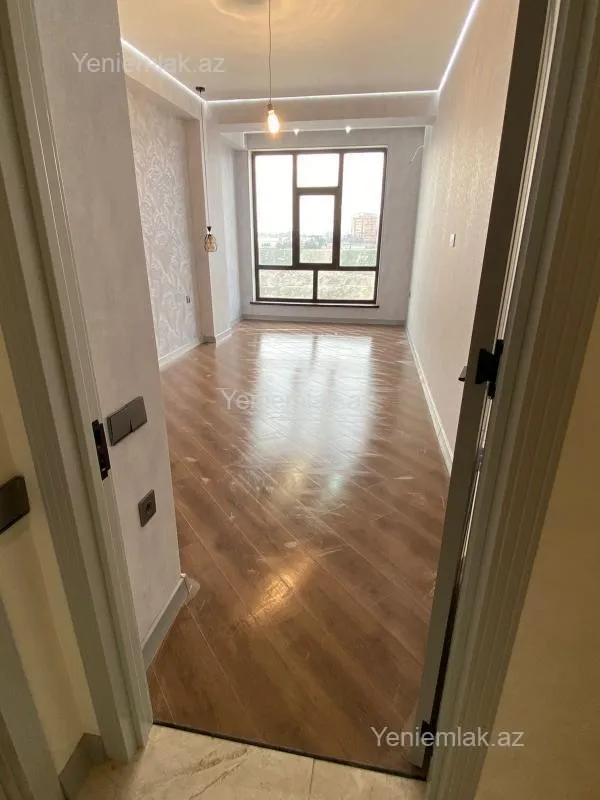 Satılır 3 otaqlı yeni tikili 100 m²