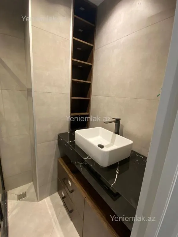 Satılır 3 otaqlı yeni tikili 100 m²