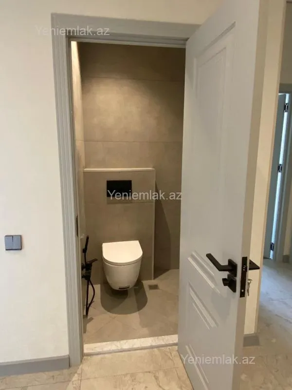 Satılır 3 otaqlı yeni tikili 100 m²