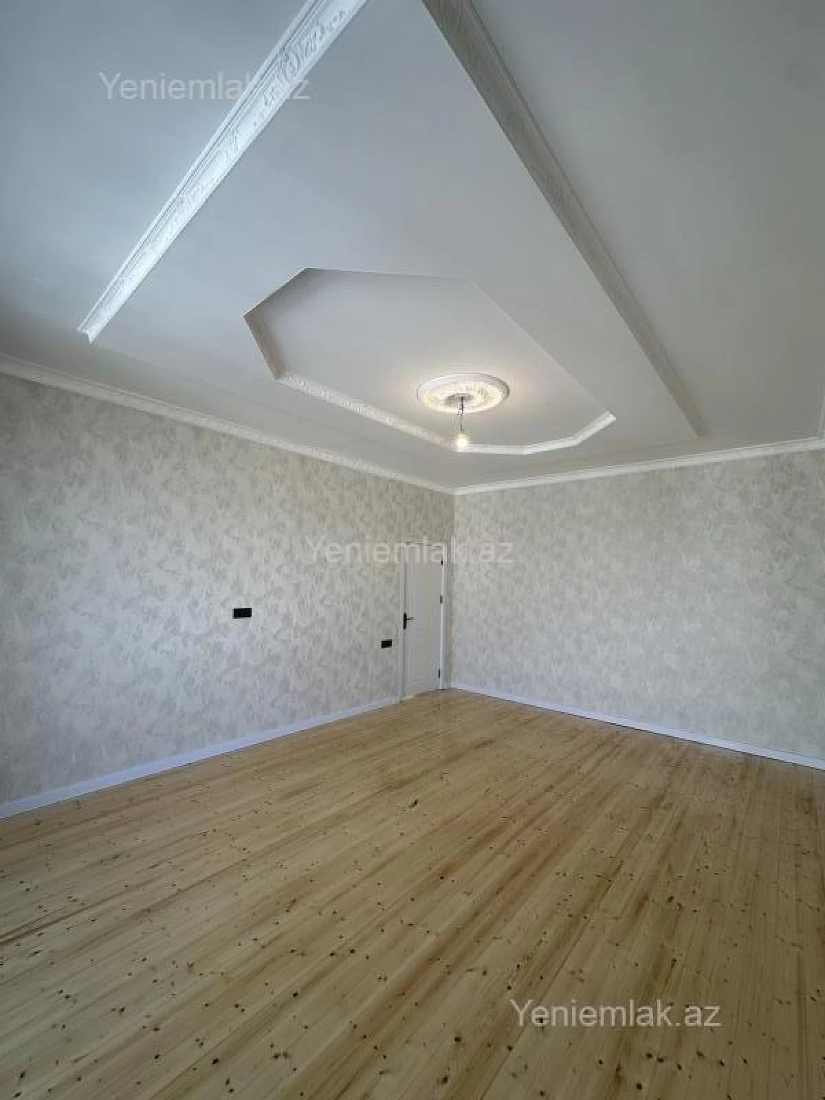 Satılır 4 otaqlı həyət evi 140 m²