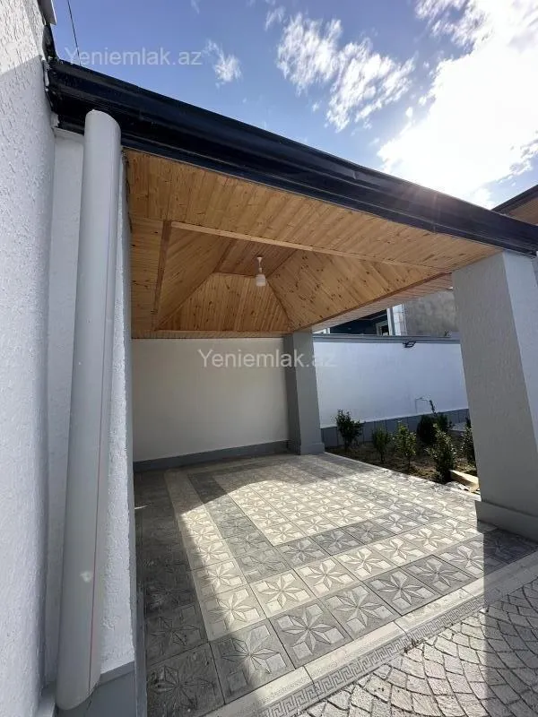Satılır 4 otaqlı həyət evi 140 m²