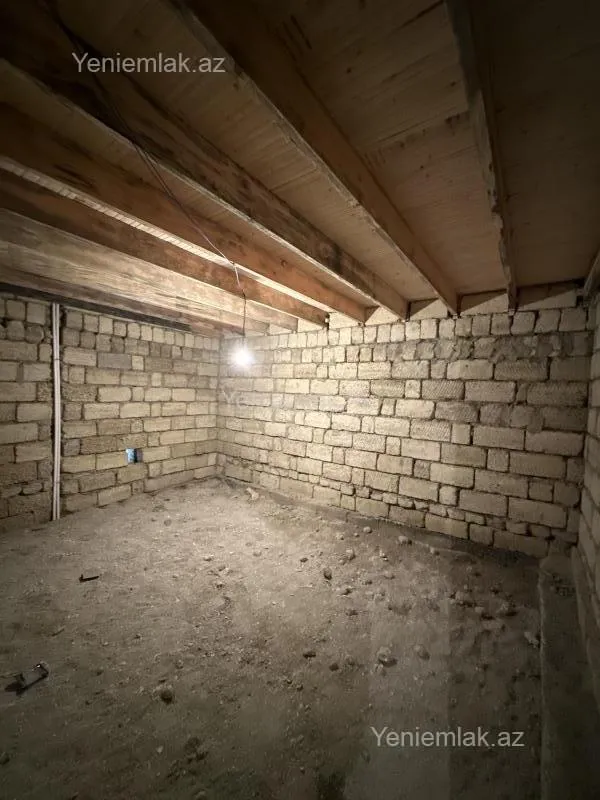 Satılır 4 otaqlı həyət evi 140 m²