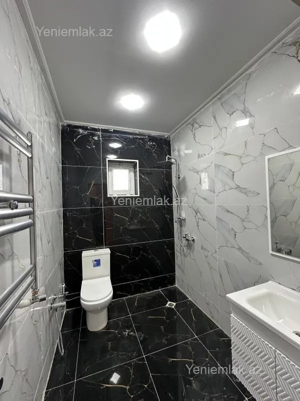 Satılır 4 otaqlı həyət evi 140 m²