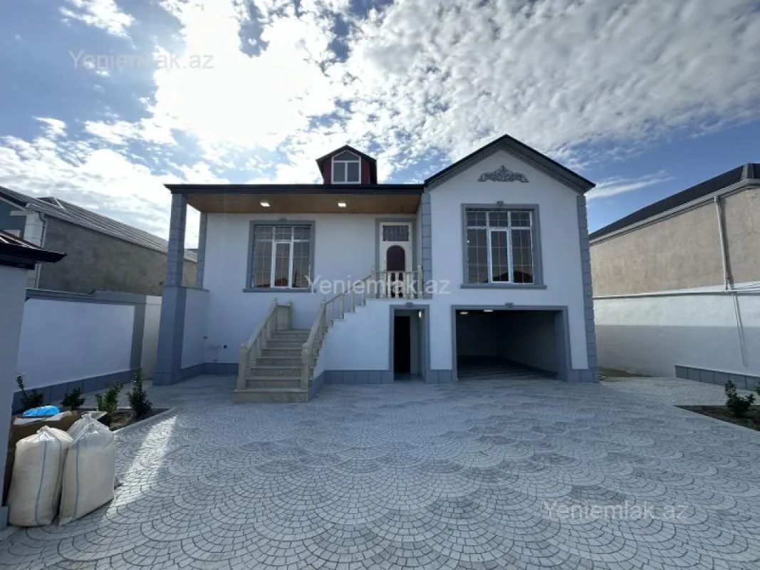 Satılır 4 otaqlı həyət evi 140 m²