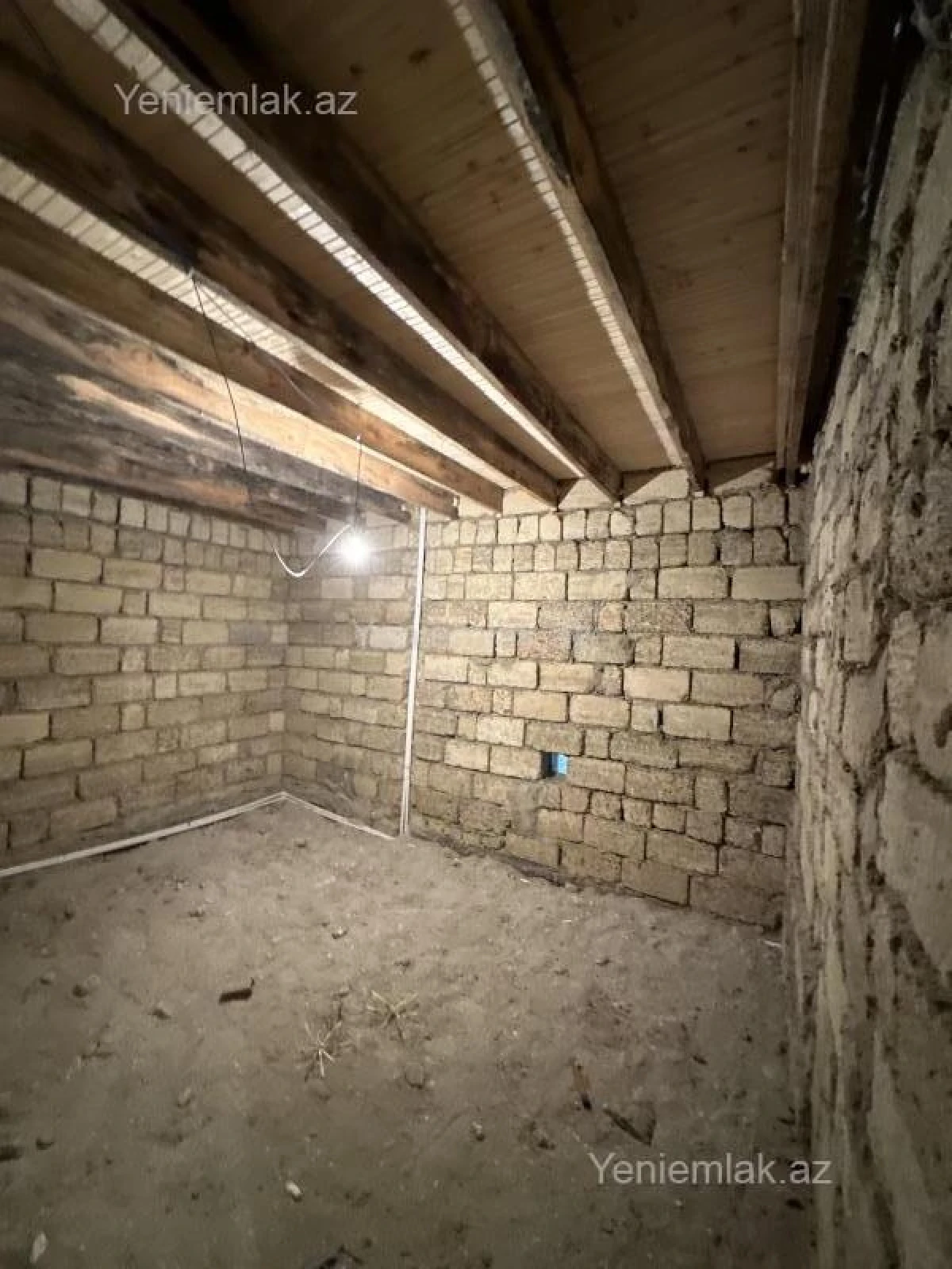 Satılır 4 otaqlı həyət evi 140 m²