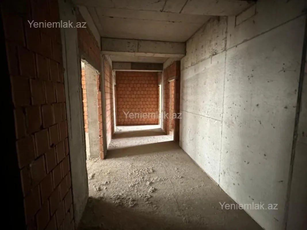 Satılır 4 otaqlı yeni tikili 170 m²