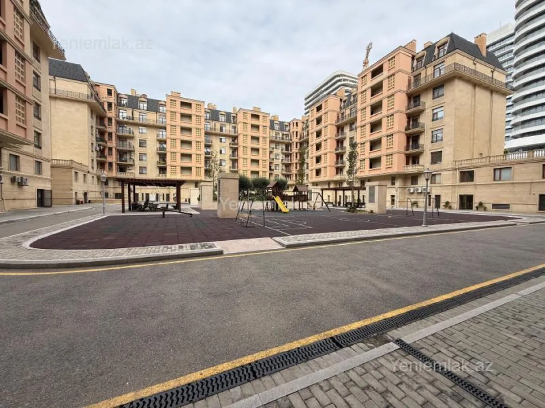 Satılır 4 otaqlı yeni tikili 170 m²
