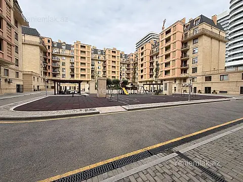 Satılır 4 otaqlı yeni tikili 170 m²