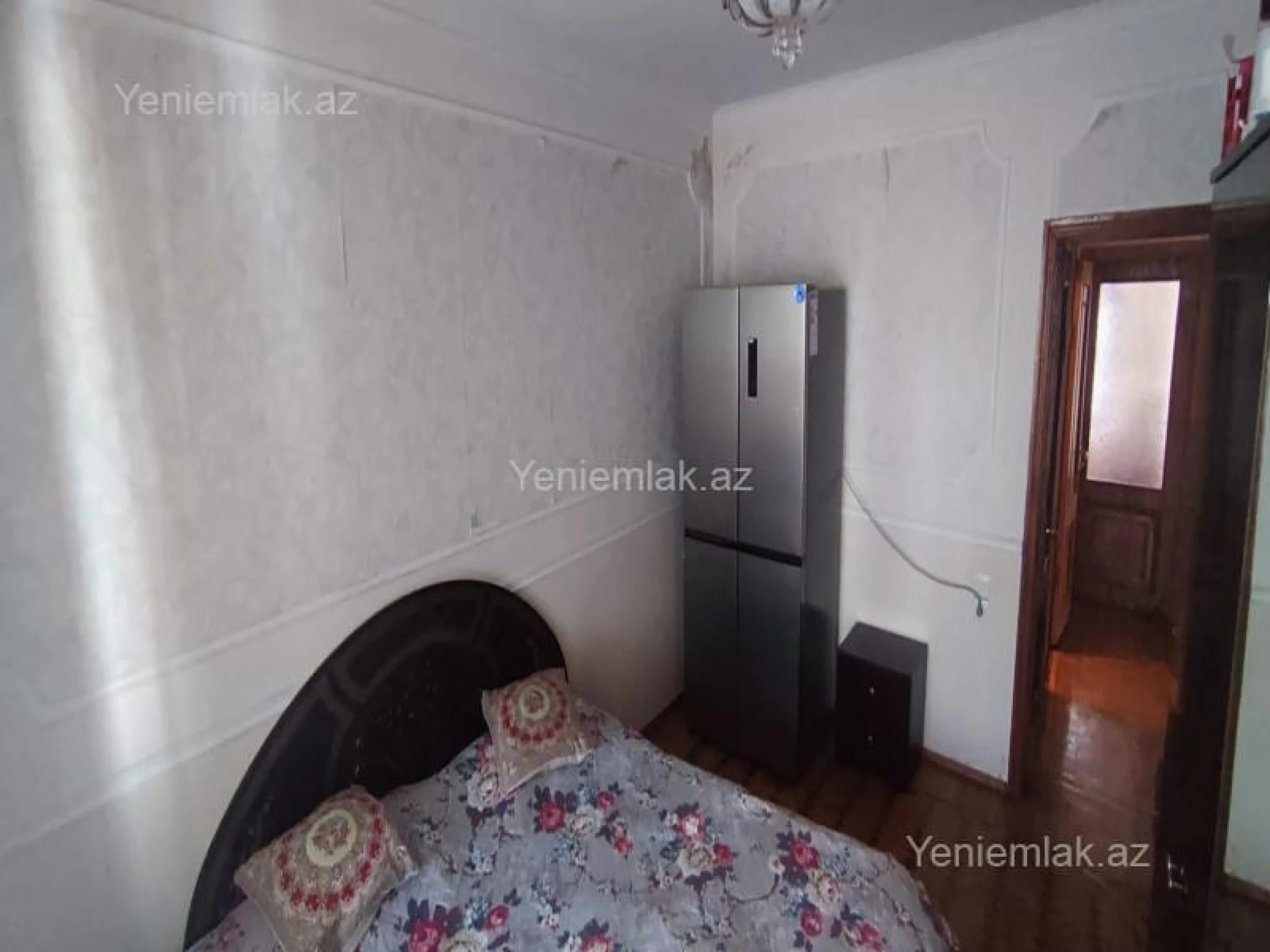 Satılır 4 otaqlı köhnə tikili 120 m²
