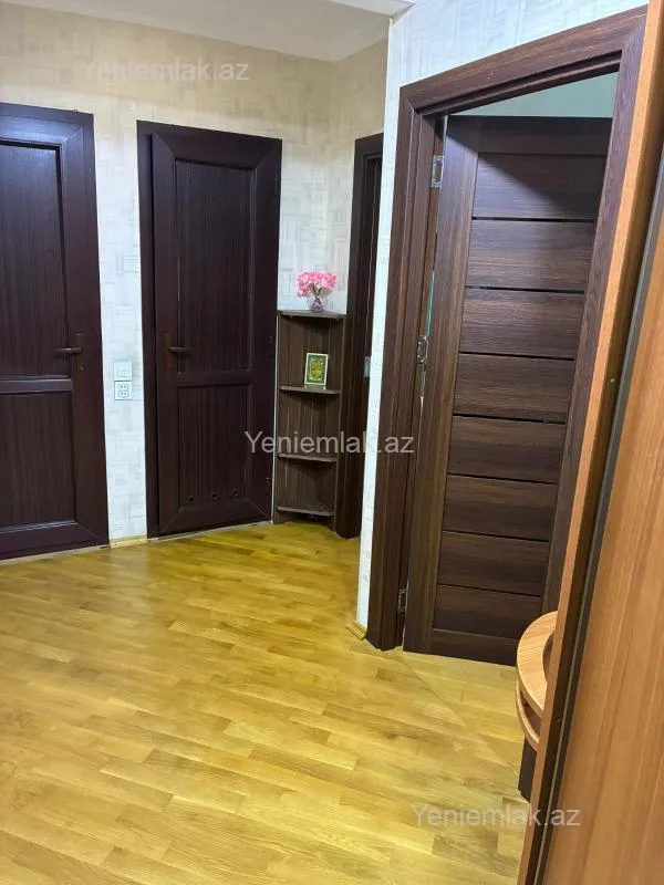 Satılır 3 otaqlı köhnə tikili 85 m²