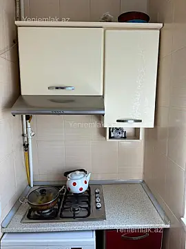 Satılır 3 otaqlı köhnə tikili 85 m²