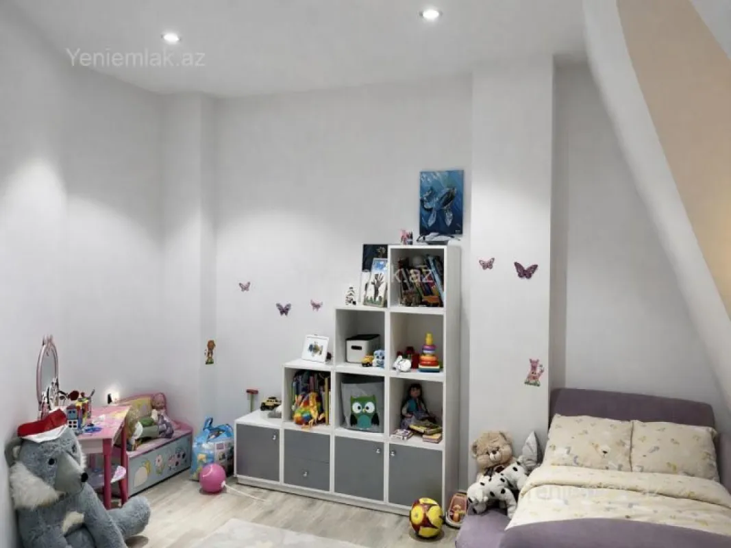 Satılır 4 otaqlı yeni tikili 135 m²