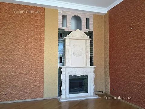 Satılır 12 otaqlı həyət evi 800 m²