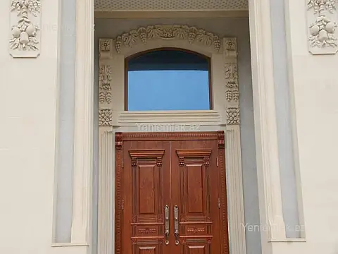 Satılır 12 otaqlı həyət evi 800 m²