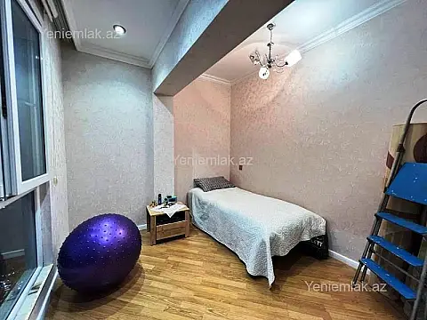 Satılır 3 otaqlı köhnə tikili 65 m²