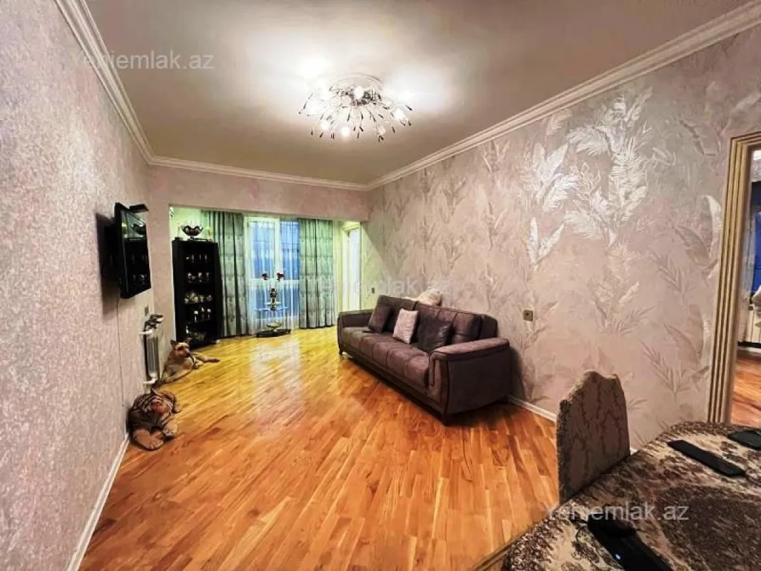Satılır 3 otaqlı köhnə tikili 65 m²