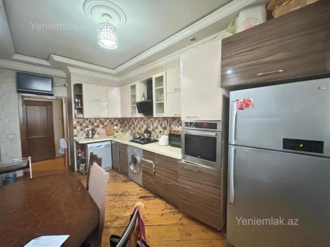 Satılır 3 otaqlı yeni tikili 98 m²