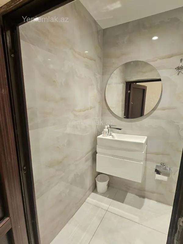 Satılır 2 otaqlı köhnə tikili 55 m²