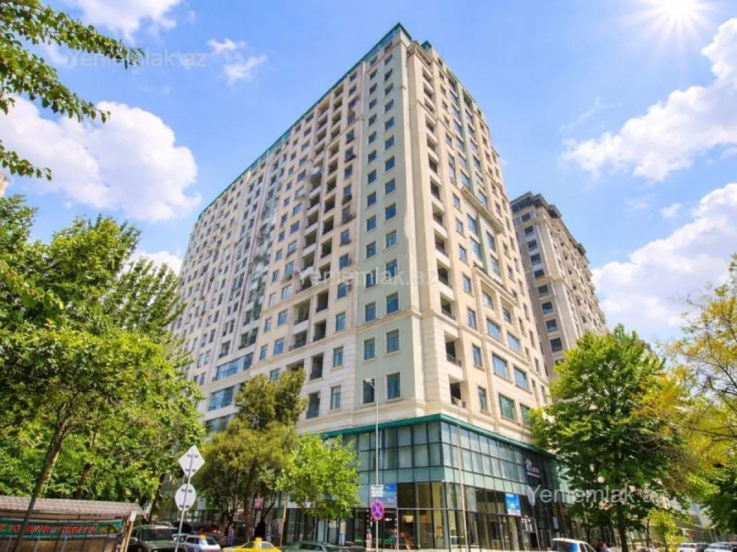 Satılır 3 otaqlı yeni tikili 85 m²