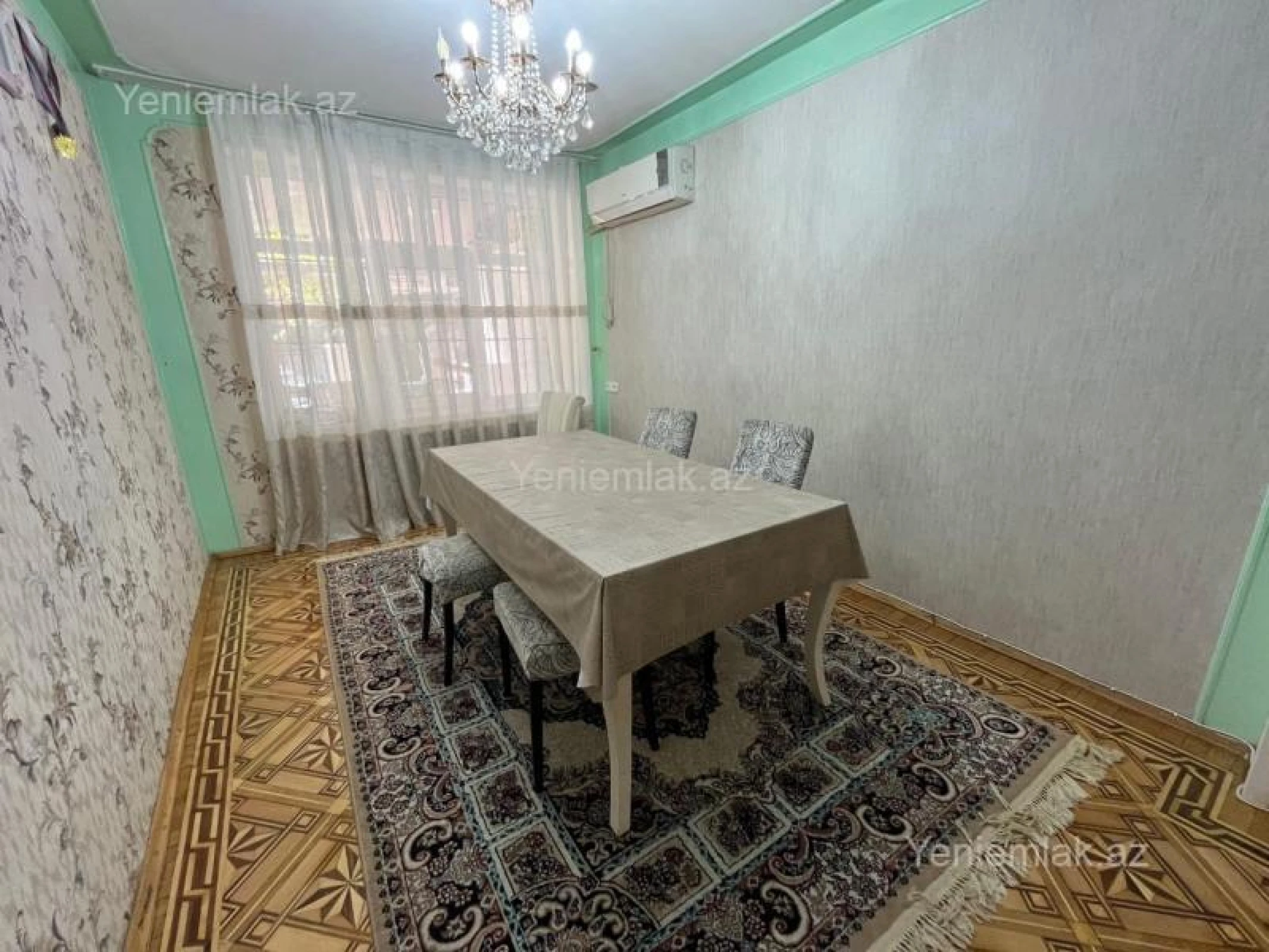Satılır 3 otaqlı köhnə tikili 207 m²