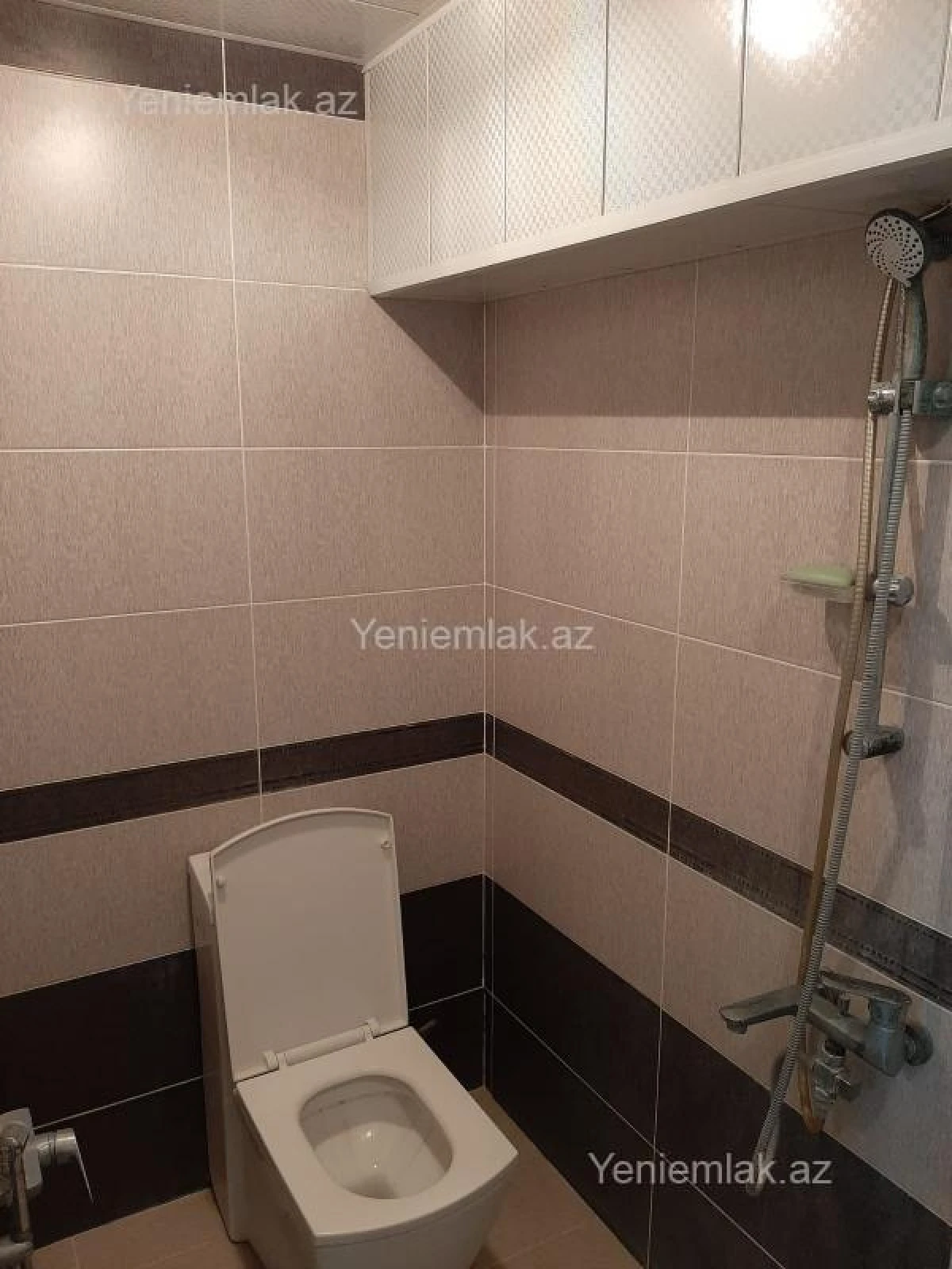 Satılır 3 otaqlı köhnə tikili 207 m²