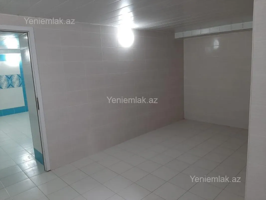 Satılır 3 otaqlı köhnə tikili 207 m²