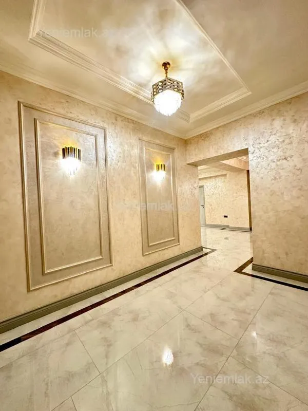 Satılır 4 otaqlı yeni tikili 215 m²