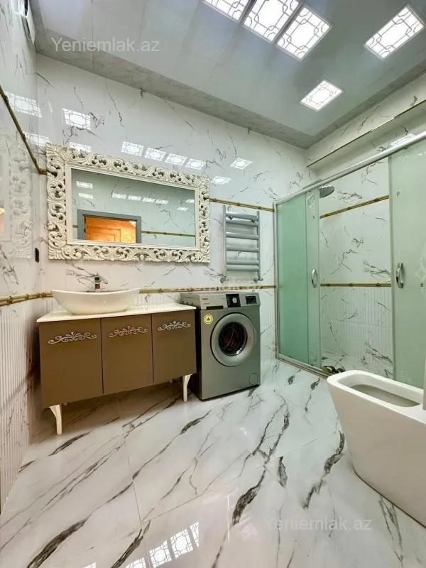 Satılır 4 otaqlı yeni tikili 215 m²