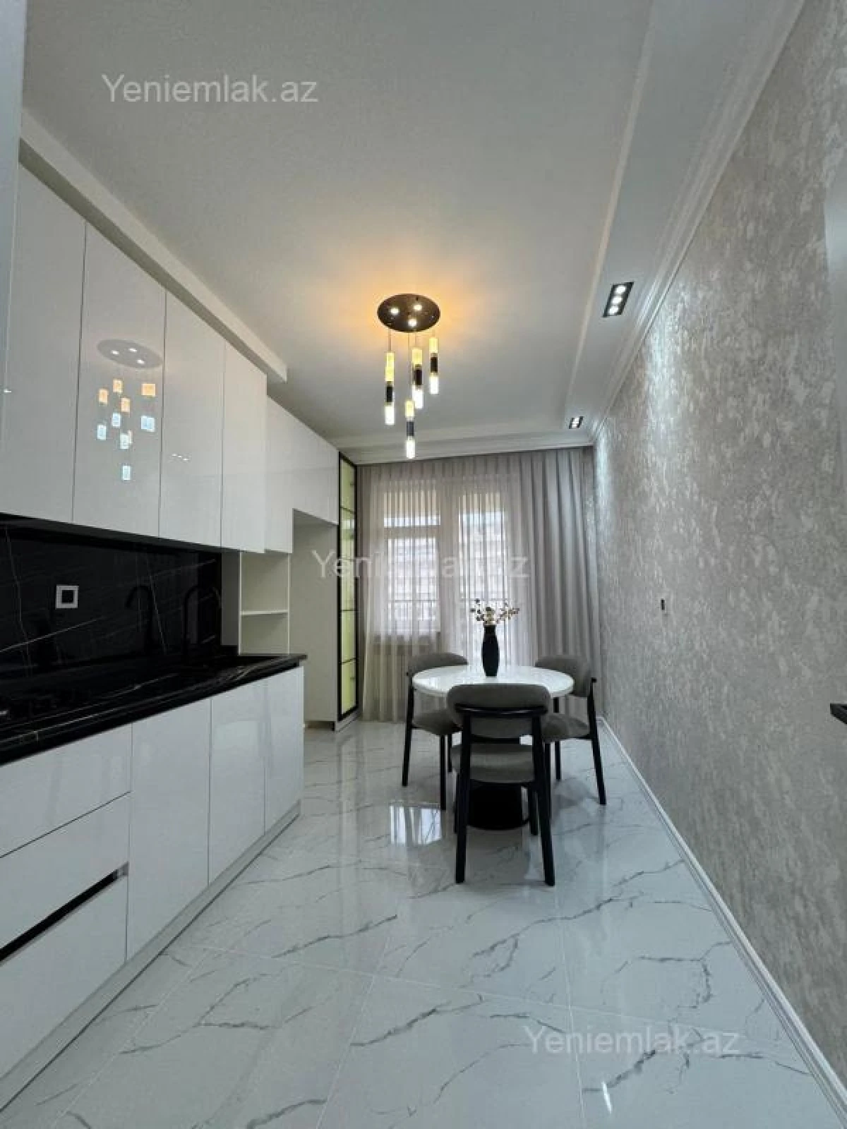 Satılır 2 otaqlı yeni tikili 85 m²
