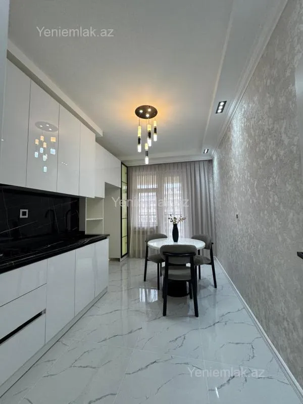 Satılır 2 otaqlı yeni tikili 85 m²