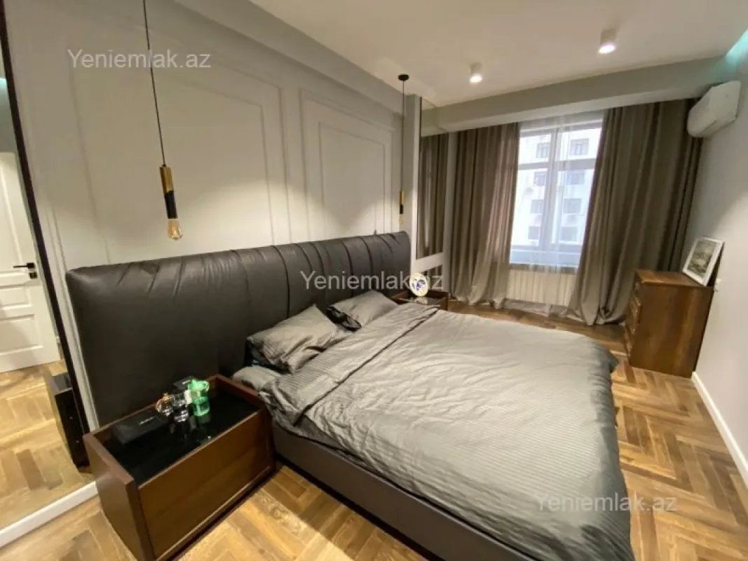 Satılır 3 otaqlı yeni tikili 120 m²