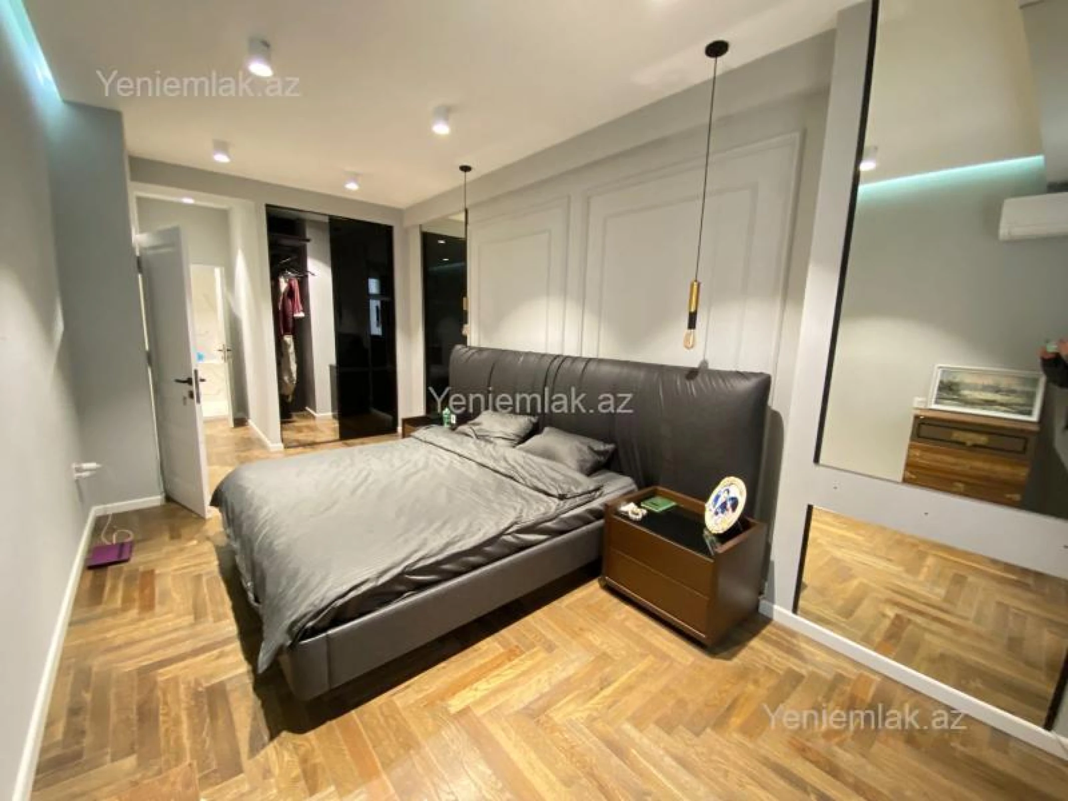 Satılır 3 otaqlı yeni tikili 120 m²