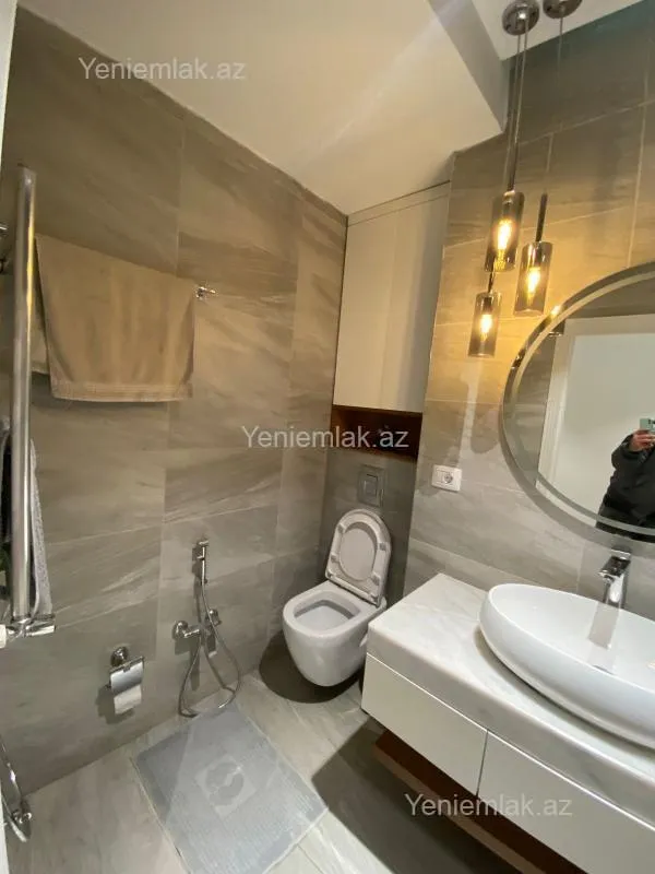 Satılır 3 otaqlı yeni tikili 120 m²