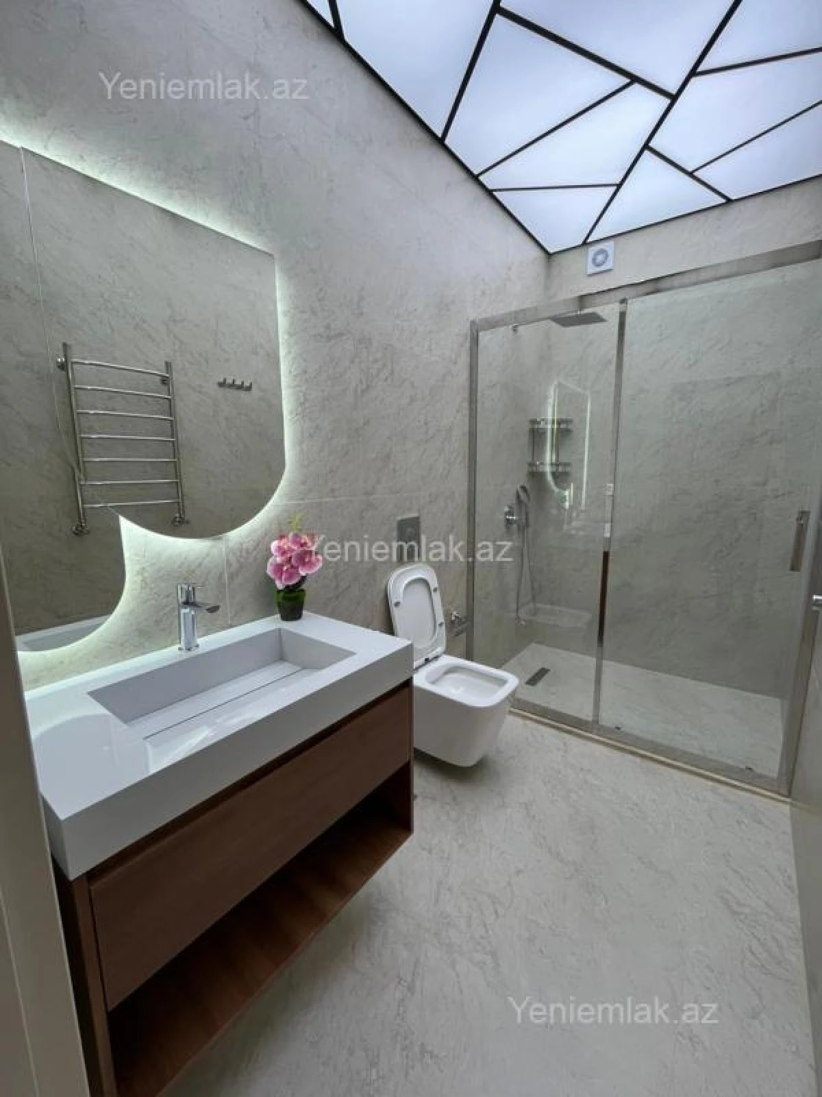 Satılır 3 otaqlı yeni tikili 97 m²