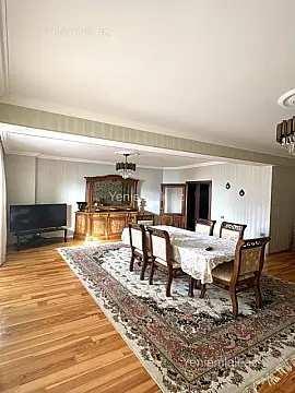 Satılır 4 otaqlı köhnə tikili 110 m² — Bakı, Yasamal 4 otaq 110.00 m²