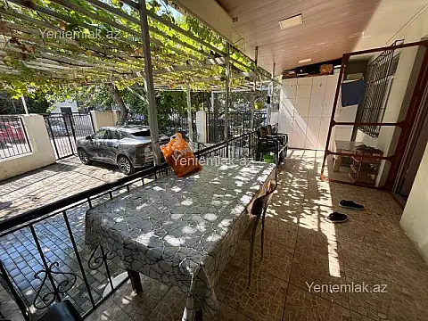 Satılır 4 otaqlı köhnə tikili 207 m²