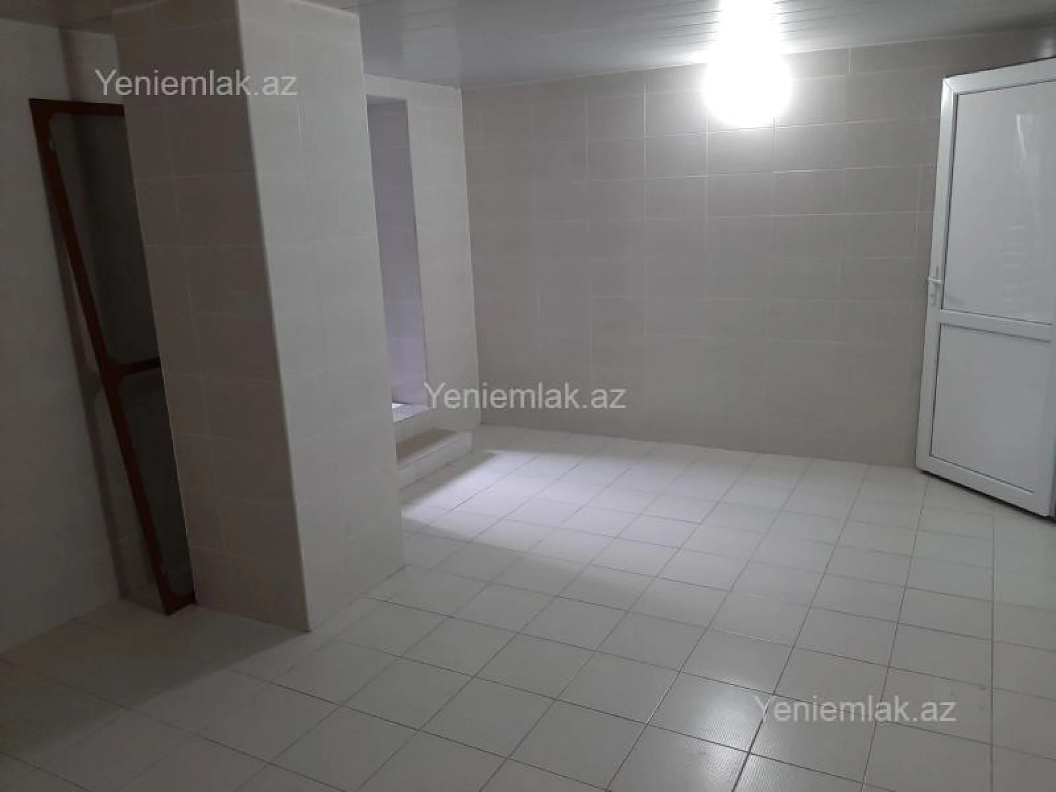 Satılır 4 otaqlı köhnə tikili 207 m²