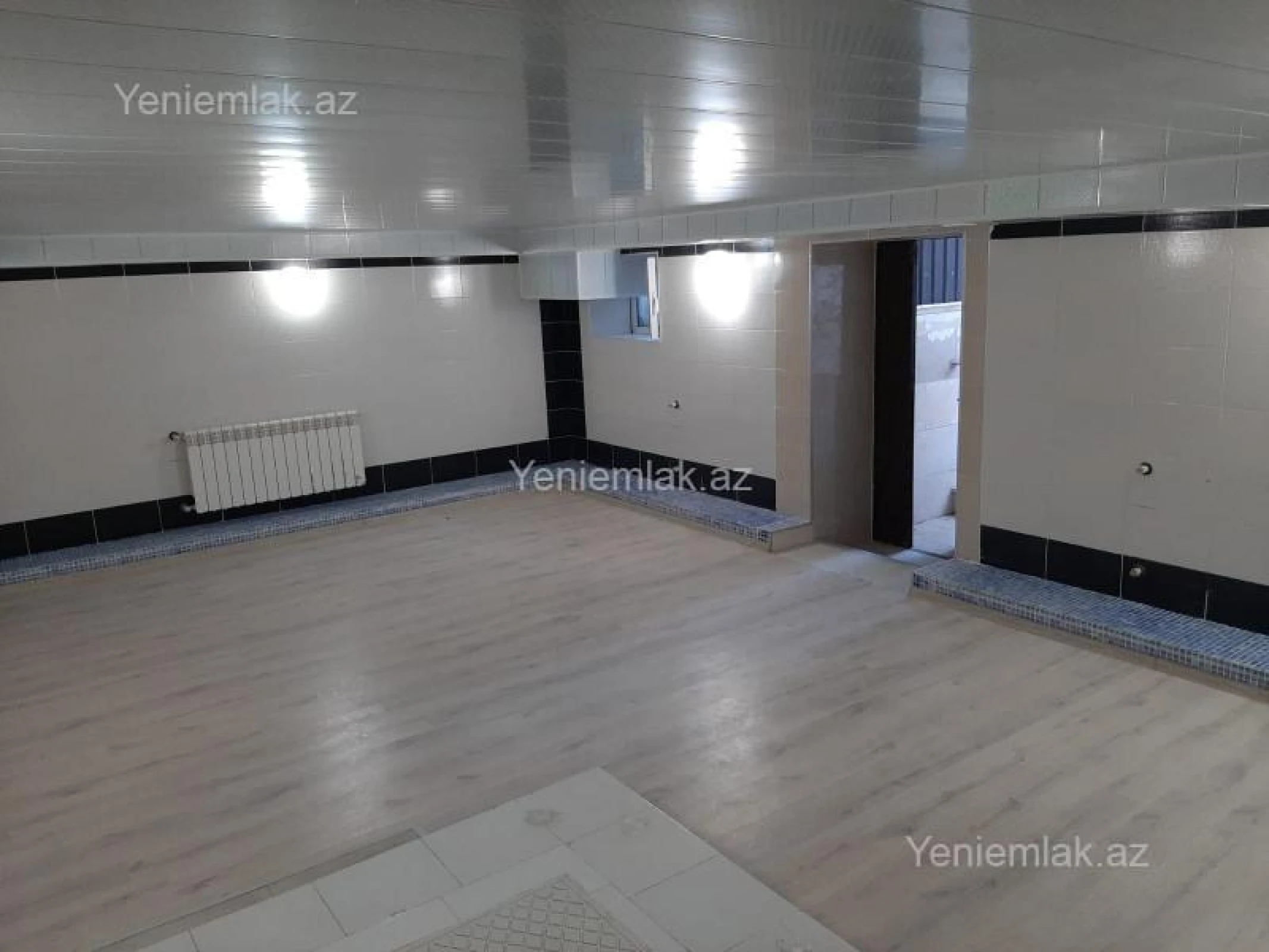 Satılır 4 otaqlı köhnə tikili 207 m²