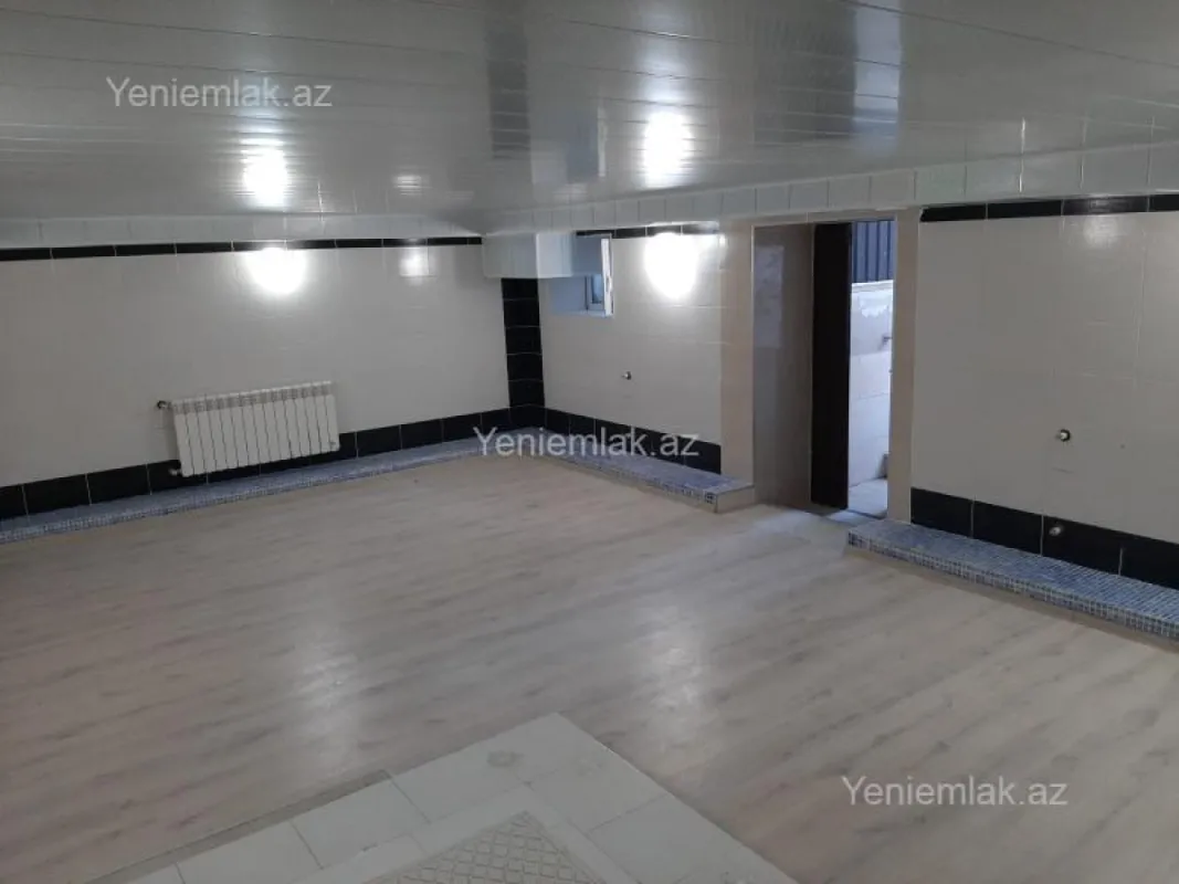 Satılır 4 otaqlı köhnə tikili 207 m²