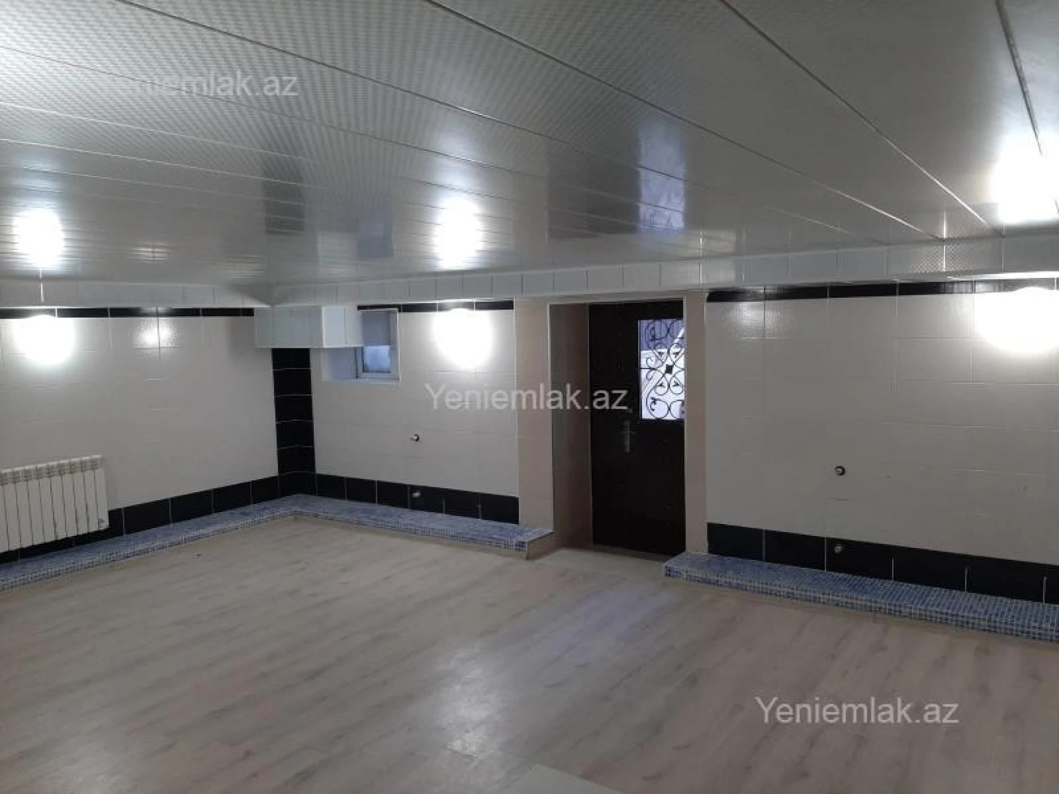 Satılır 4 otaqlı köhnə tikili 207 m²