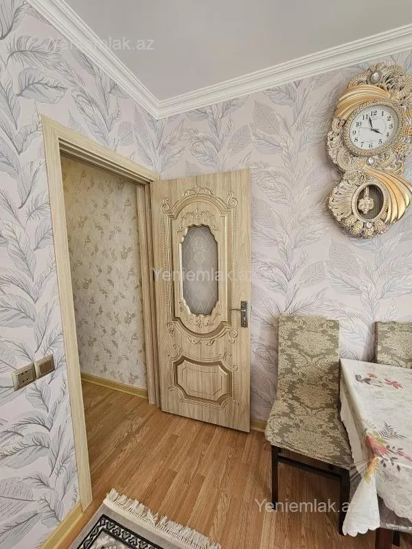 Satılır 1 otaqlı köhnə tikili 38 m²
