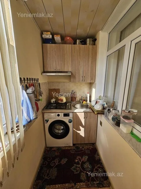 Satılır 1 otaqlı köhnə tikili 38 m²