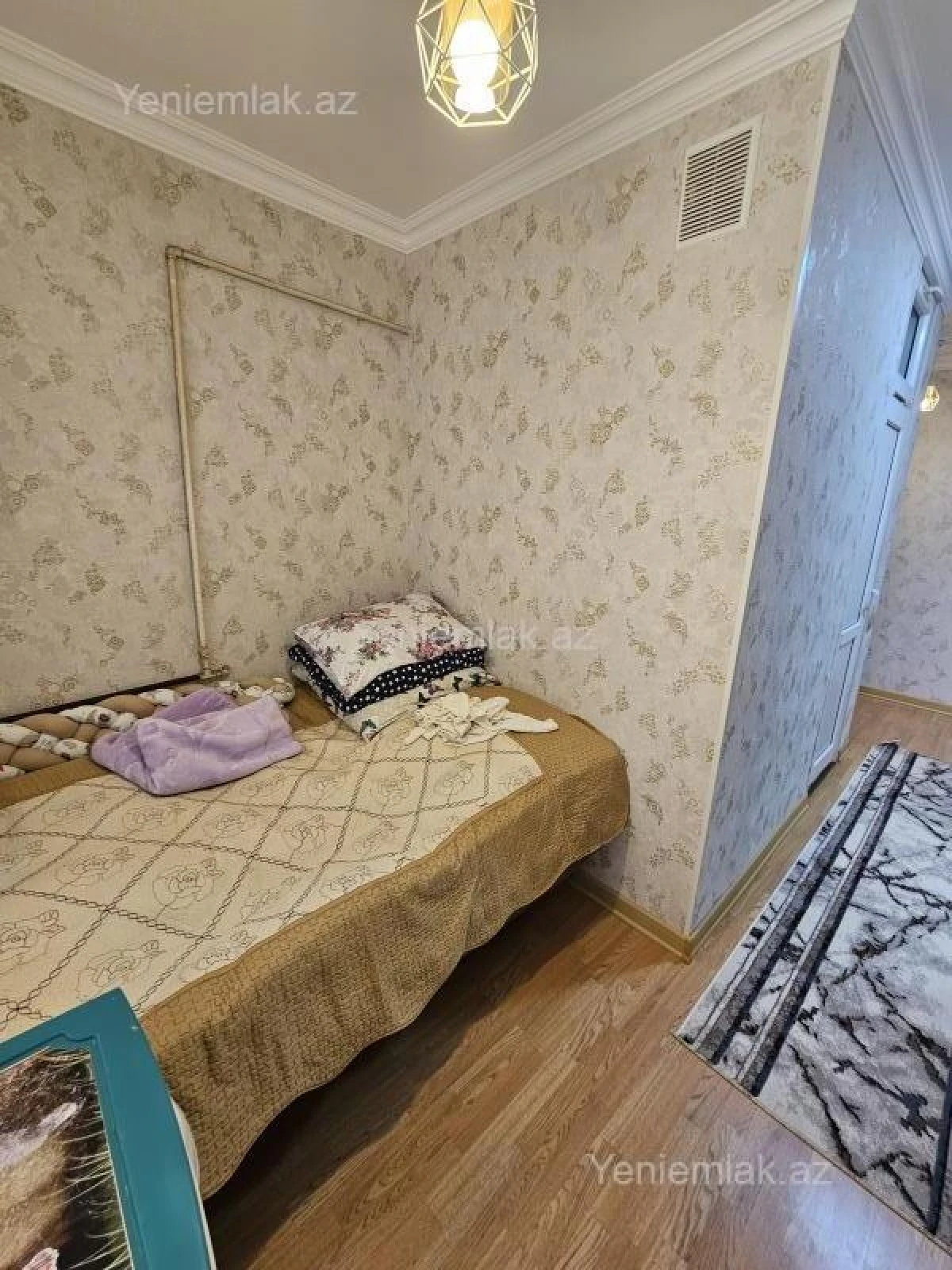 Satılır 1 otaqlı köhnə tikili 38 m²