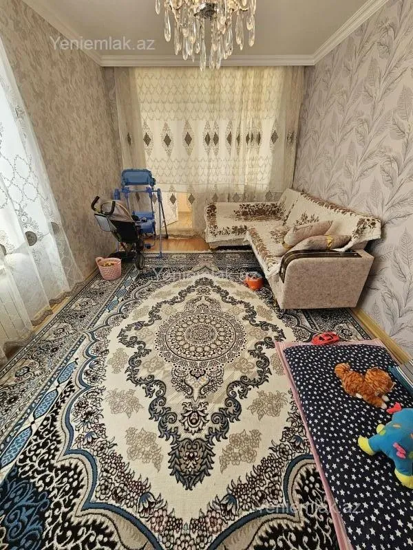 Satılır 1 otaqlı köhnə tikili 38 m²