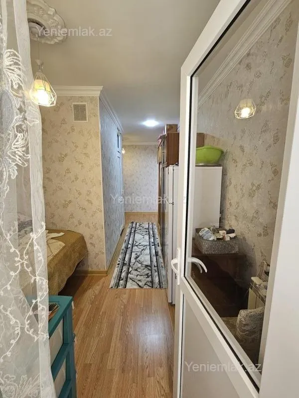 Satılır 1 otaqlı köhnə tikili 38 m²