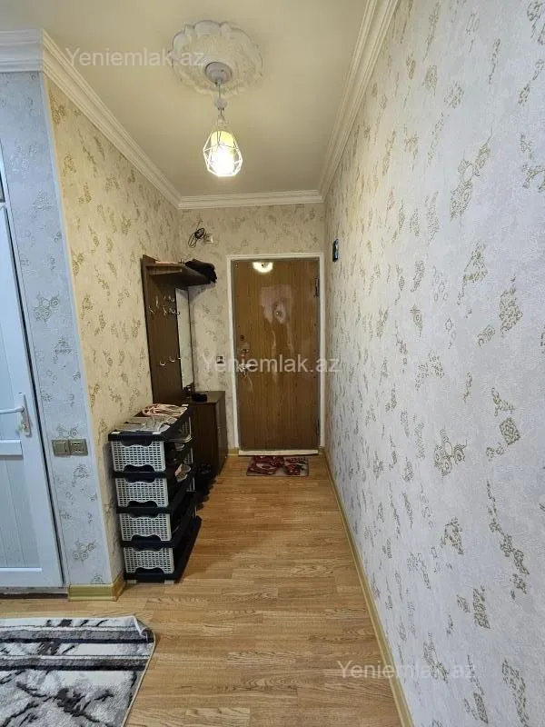 Satılır 1 otaqlı köhnə tikili 38 m²