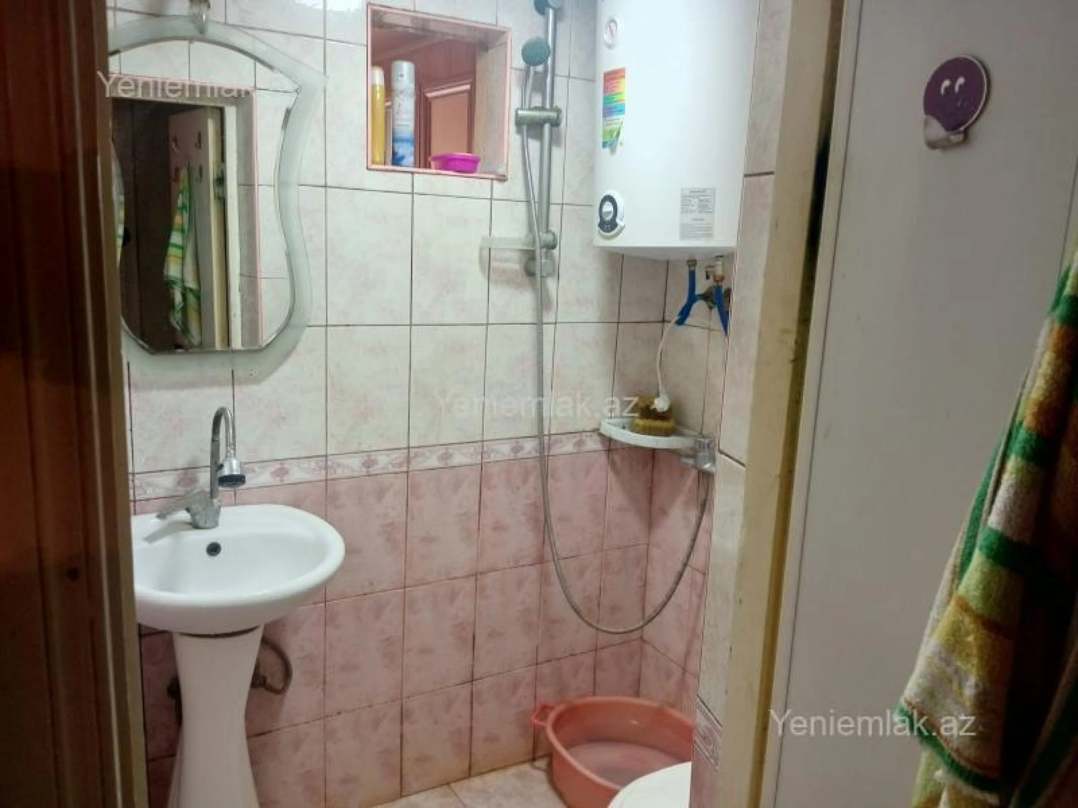 Satılır 3 otaqlı köhnə tikili 70 m²